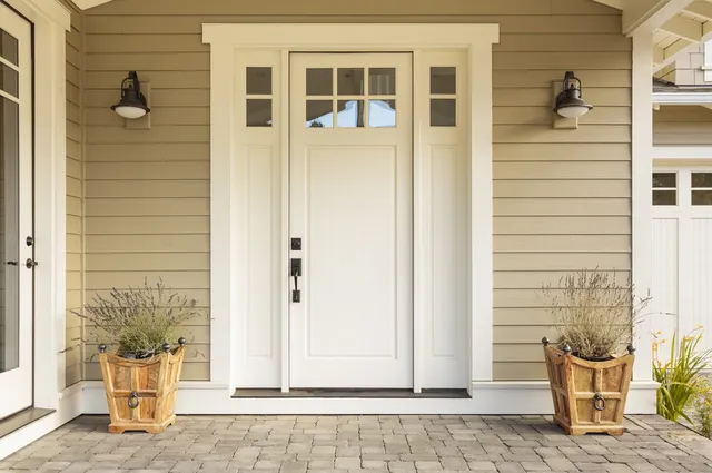 White+Residential+Front+Door-640w
